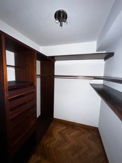  Appartement � louer 4 pi�ces 150 m�