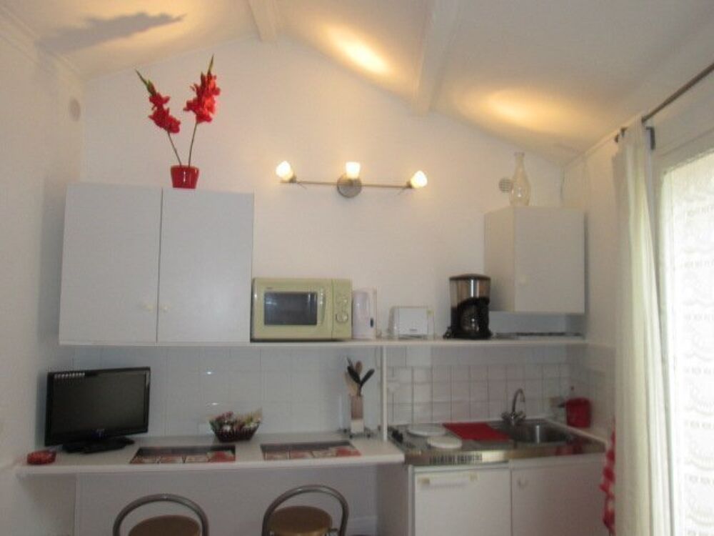 location Appartement - 1 pièce(s) - 19 m² Aix-en-Provence (13100)
