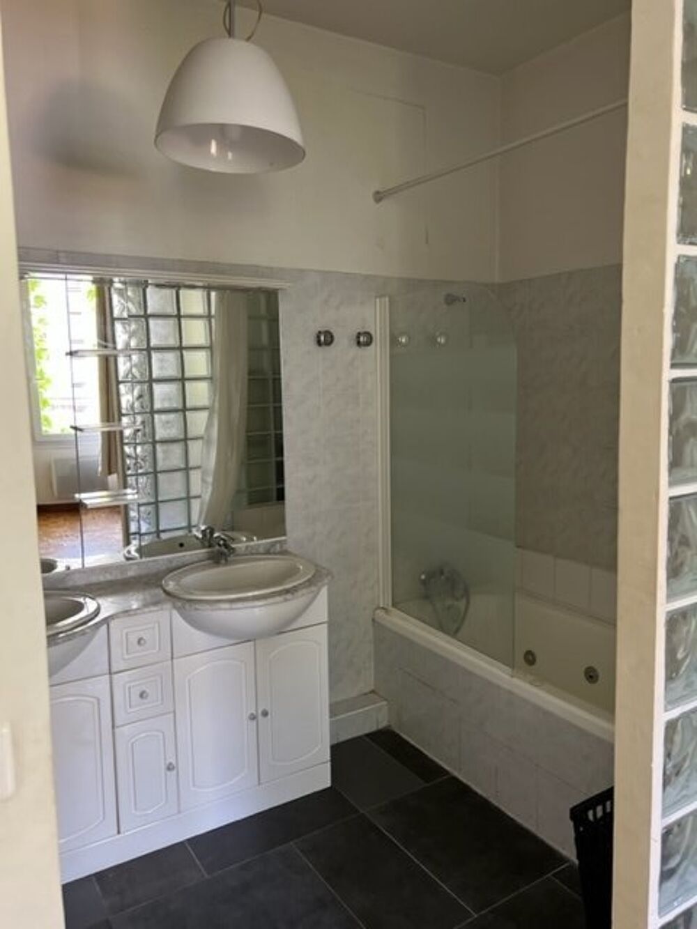 Appartement – Marseille, Faubourg Saint-Honoré, Bouches-du-Rhône - Plus