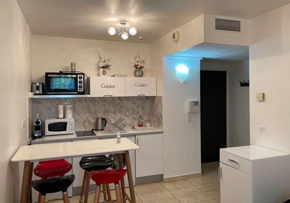 Appartement T2 Meublé avec Balcon - Marseille 8ème <b....