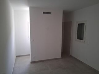  Maison à louer 7 pièces 251 m²
