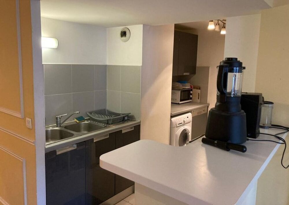 location Appartement - 3 pièce(s) - 88 m² Marseille 1