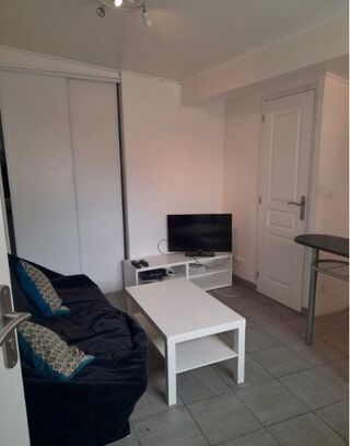  Appartement à louer 1 pièce 18 m²