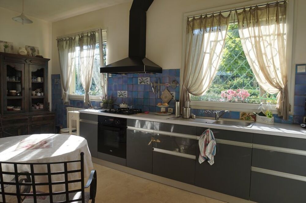 location Maison - 4 pièce(s) - 132 m² Carnoux-en-Provence (13470)