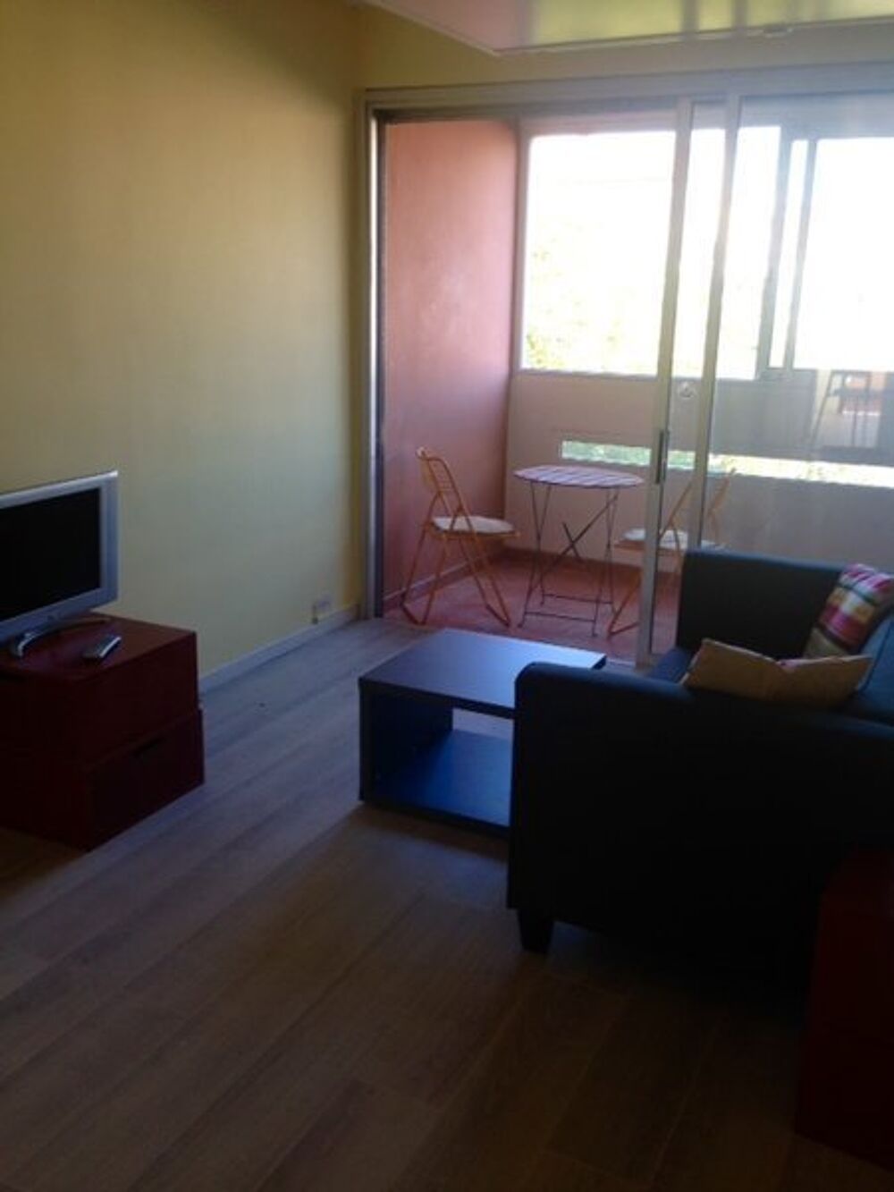 location Appartement - 1 pièce(s) - 35 m² Marseille 8