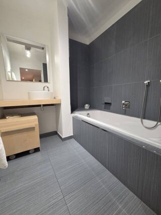  Appartement � louer 4 pi�ces 100 m�