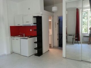  Appartement à louer 1 pièce 19 m²