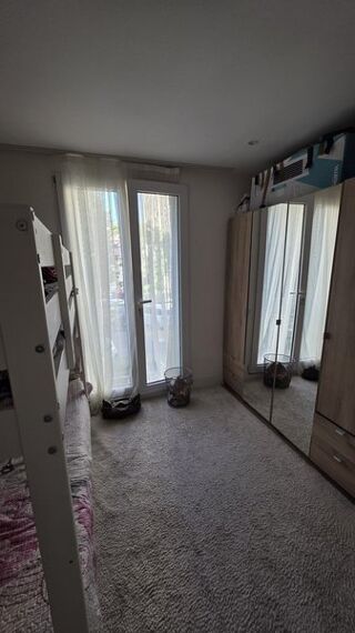  Appartement à louer 4 pièces 65 m²