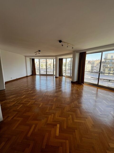   Location Appartement Appartement - 4 pi�ce(s) - 150 m�