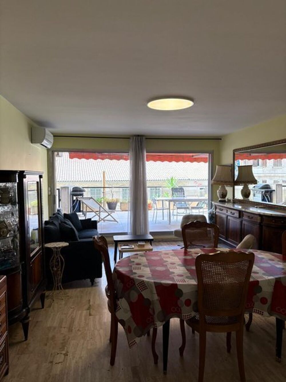 location Appartement - 4 pièce(s) - 110 m² Marseille 6