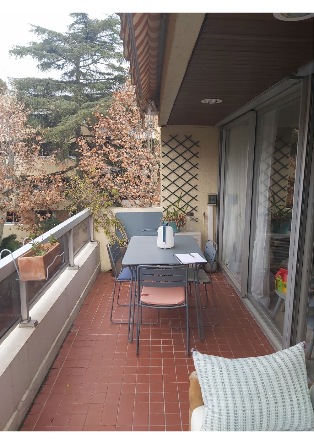 location Appartement - 4 pièce(s) - 95 m² Marseille 8