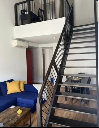  Appartement à louer 4 pièces 65 m²