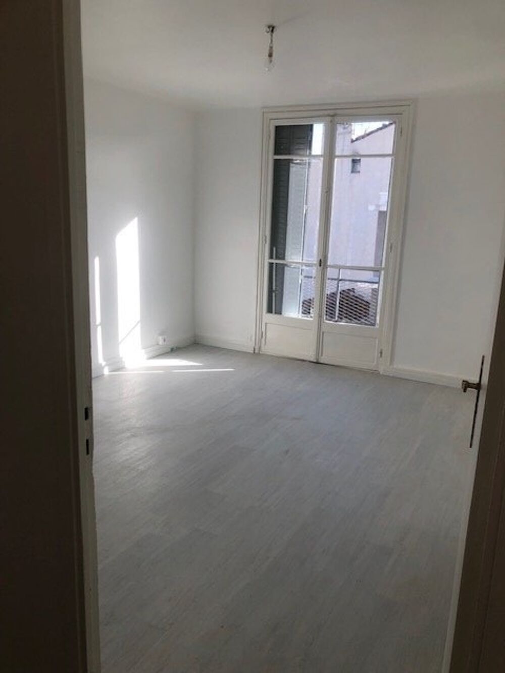 13003 MARSEILLE T3 65m2 habitable, Immeuble semi récent....