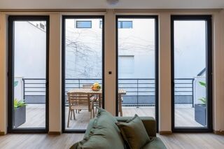  Appartement à louer 3 pièces 80 m²