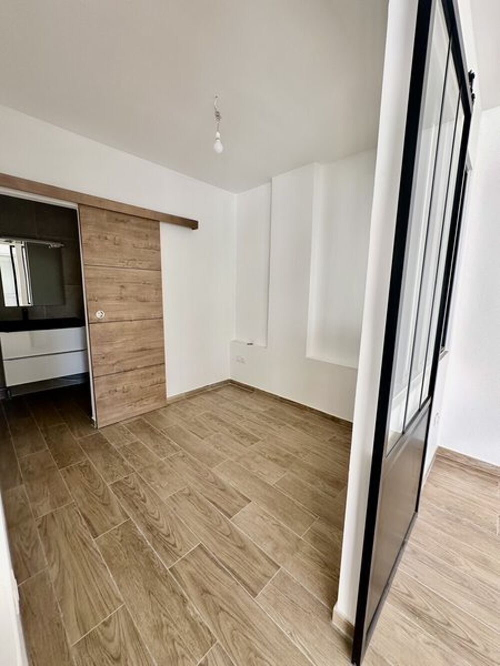 location Appartement - 2 pièce(s) - 39 m² Marseille 8