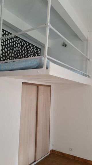  Appartement à louer 1 pièce 19 m²