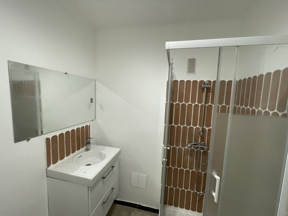 location Appartement - 2 pièce(s) - 30 m² Marseille 4