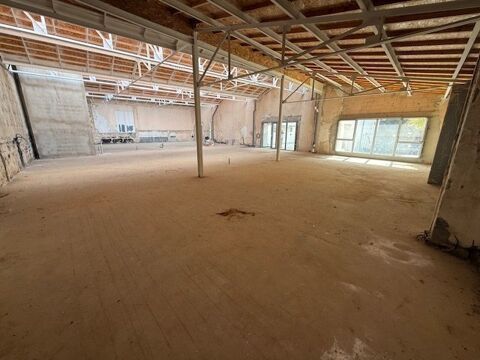   Location / Local Commercial - 350 m² 