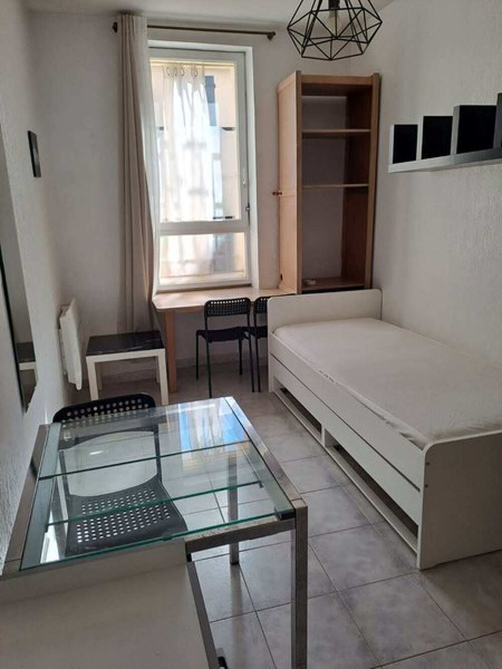 location Appartement - 1 pièce(s) - 18 m² Marseille 8