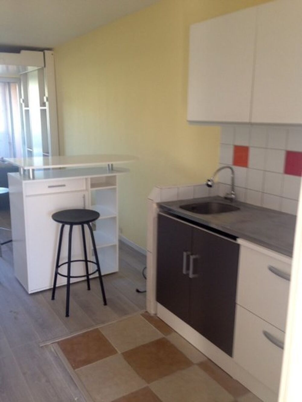 location Appartement - 1 pièce(s) - 35 m² Marseille 8