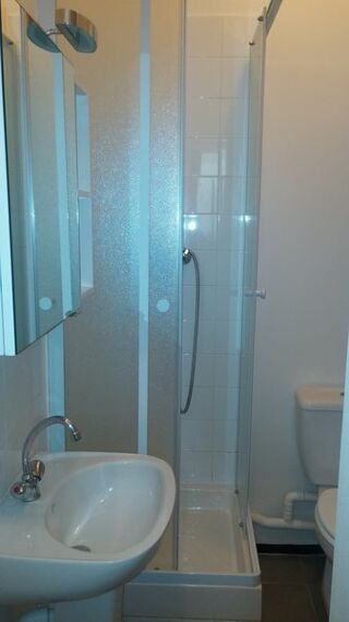  Appartement à louer 2 pièces 33 m²