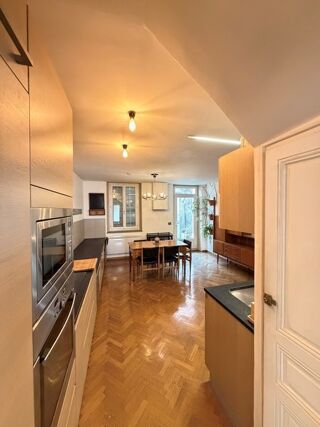  Appartement à louer 3 pièces 96 m²