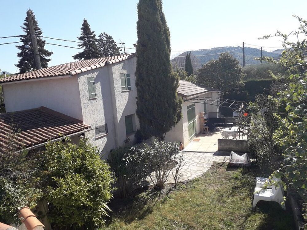 Villa T4 - 13400 Aubagne Située dans un quartier ....
