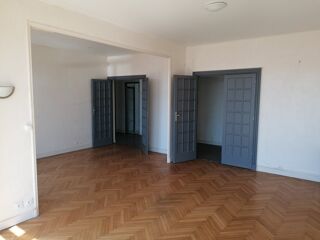  Appartement � louer 4 pi�ces 120 m�