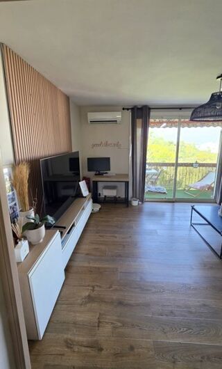  Appartement à louer 3 pièces 80 m²