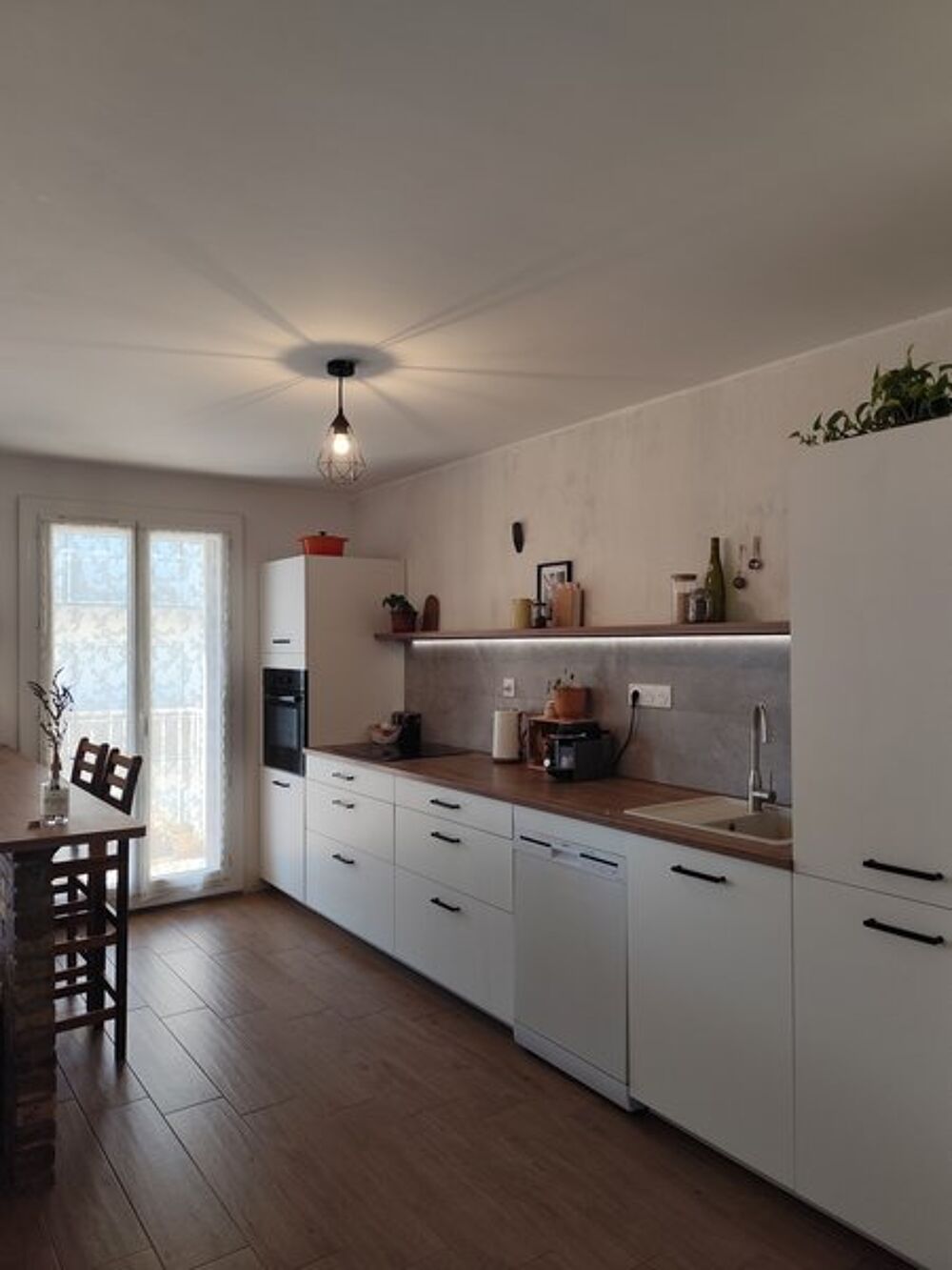 13004 Les chartreux MARSEILLE T3 Hall ,Sejour ,Cuisine ....