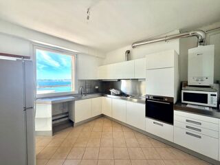  Appartement à louer 4 pièces 104 m²