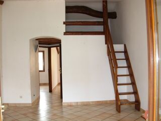  Appartement à louer 3 pièces 55 m²