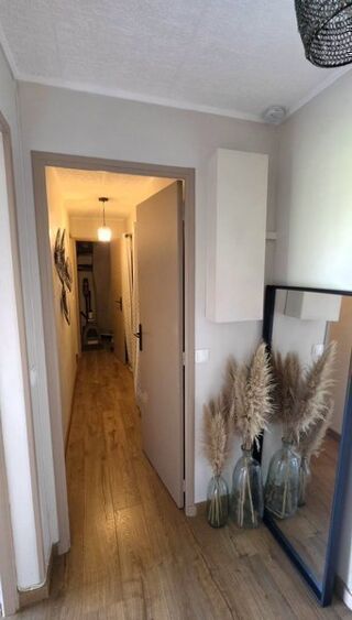  Appartement à louer 3 pièces 80 m²