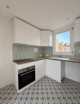  Appartement à louer 2 pièces 52 m²
