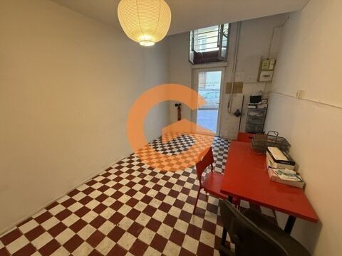   Location / Local Commercial - 56 m² 