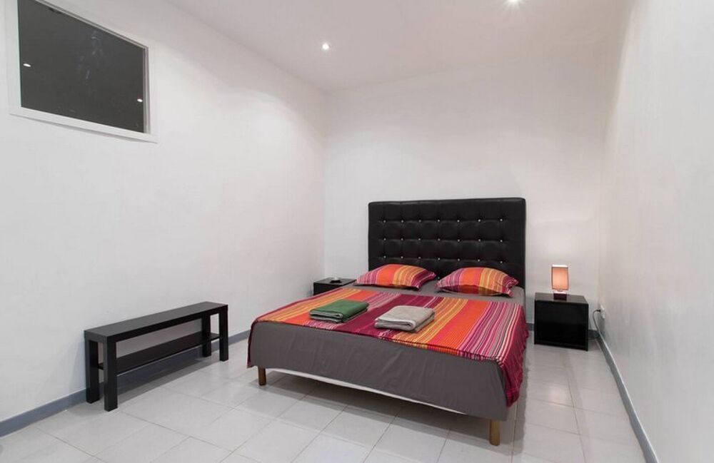 location Appartement - 3 pièce(s) - 50 m² Marseille 1