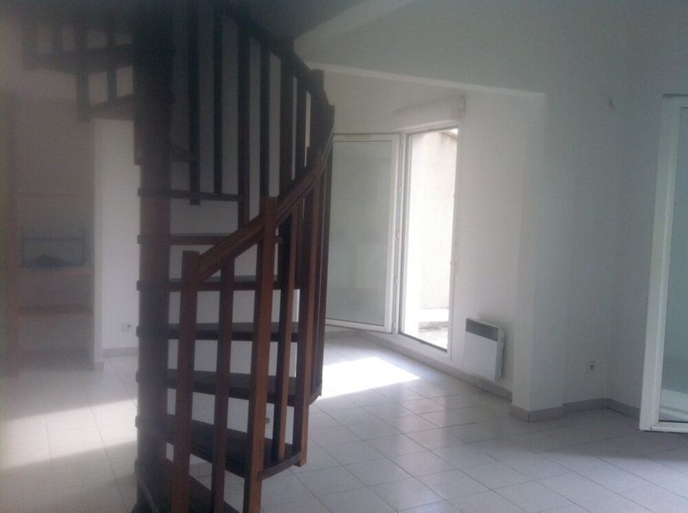 Appartement T2/3 en duplex, 2ème étage et dernier étage ....