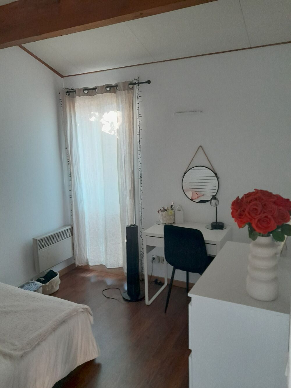 13790 Centre CHATEAUNEUF LE ROUGE T2 46m2 Récent, Hall ,....