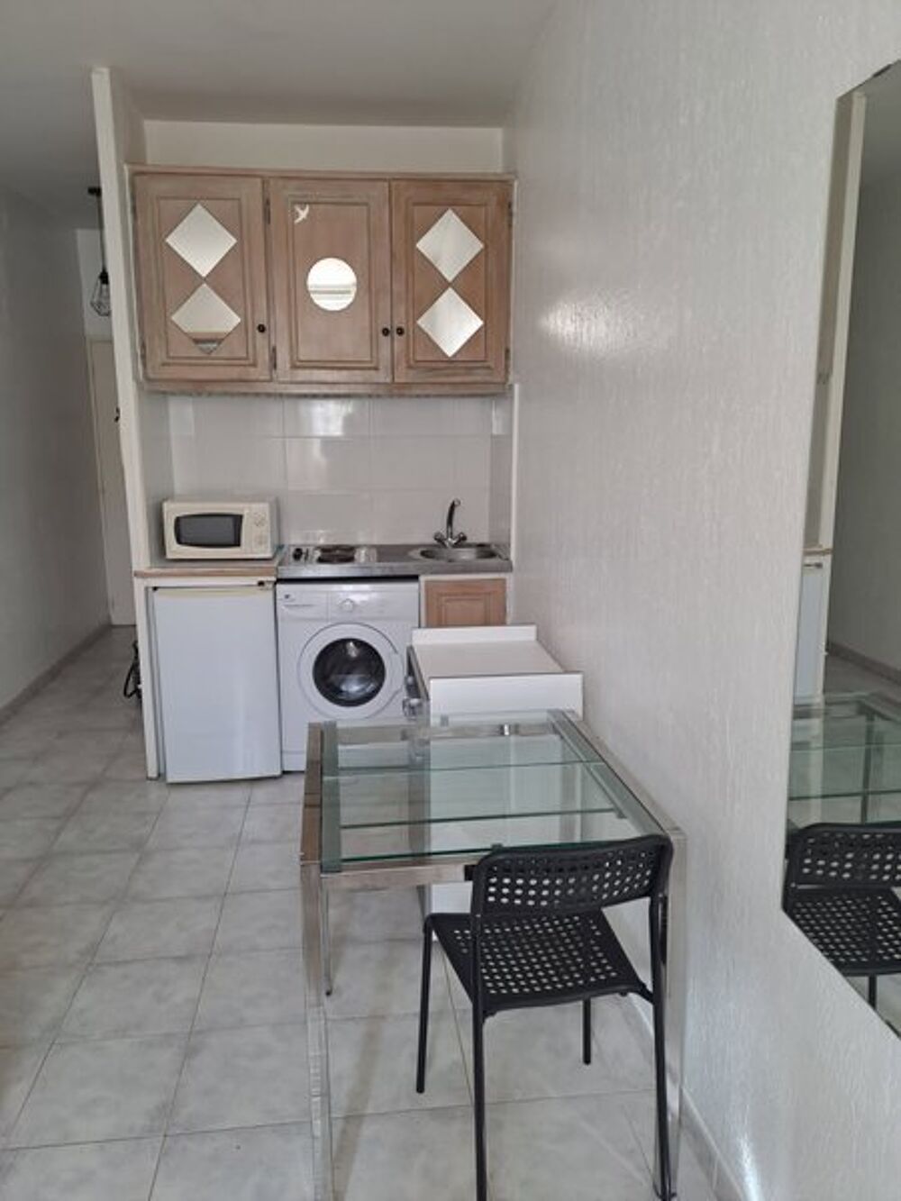 location Appartement - 1 pièce(s) - 18 m² Marseille 8