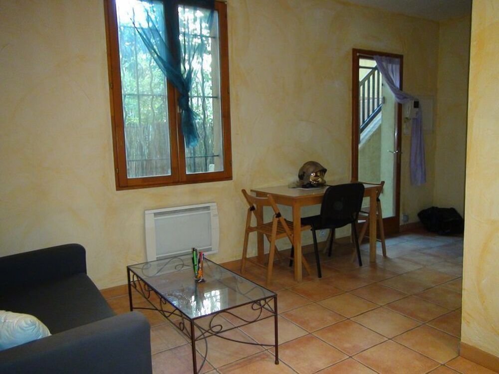 location Appartement - 2 pièce(s) - 30 m² Marseille 10