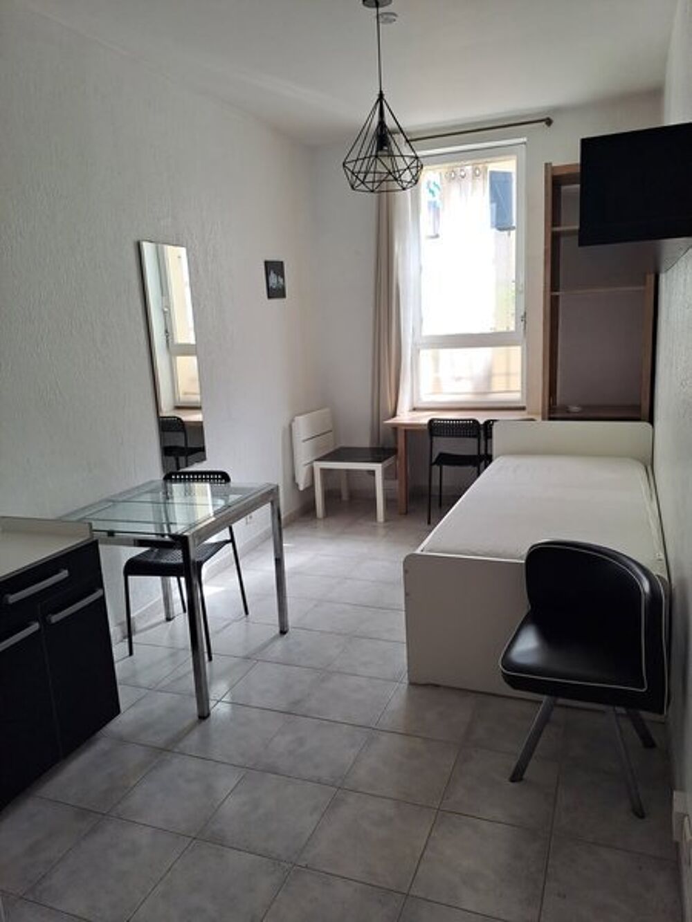 location Appartement - 1 pièce(s) - 18 m² Marseille 8
