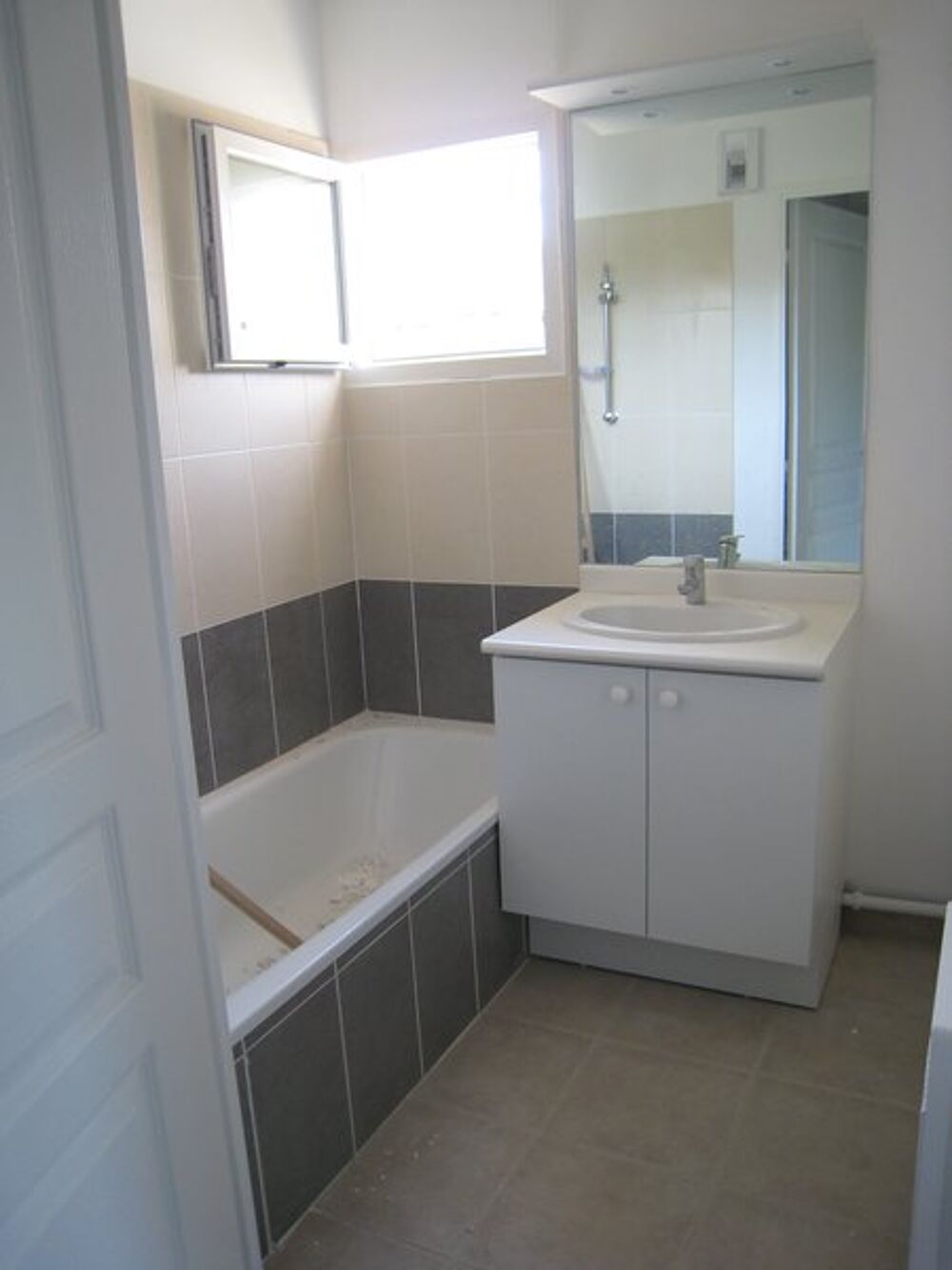 location Appartement - 4 pièce(s) - 84 m² Marseille 13