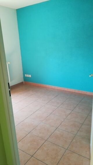 Appartement à louer 2 pièces 45 m²