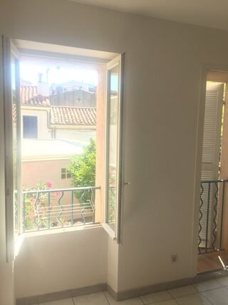  Appartement  louer 2 pices 40 m Marseille