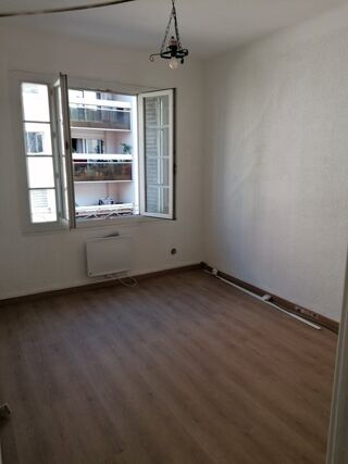  Appartement à louer 2 pièces 35 m²