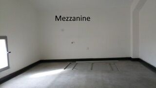  Appartement à louer 3 pièces 98 m²