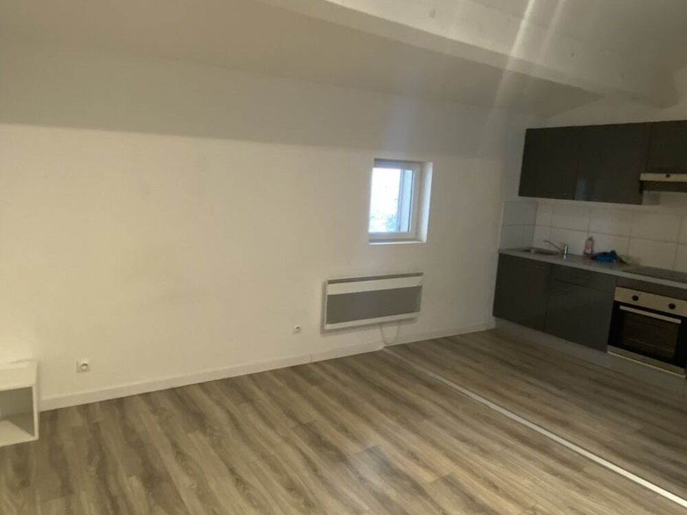 13400 AUBAGNE Studio au calme. Piece principale, Cui....