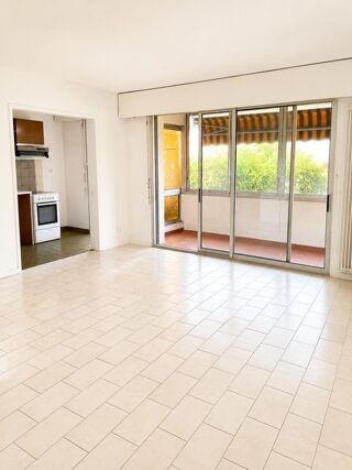  Appartement à louer 2 pièces 44 m²