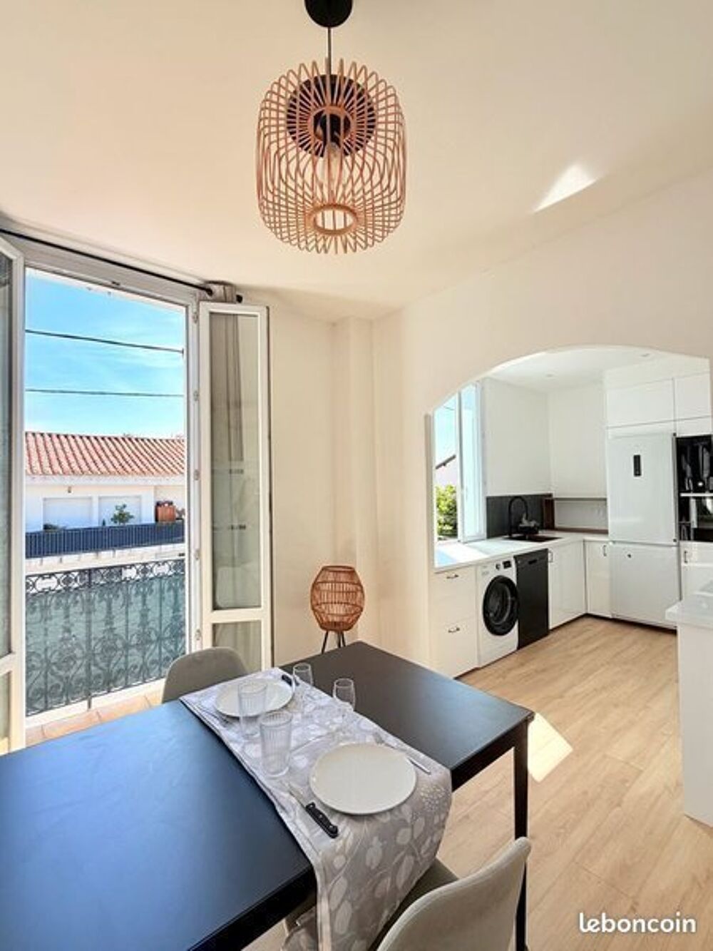 location Appartement - 3 pièce(s) - 61 m² Marseille 12