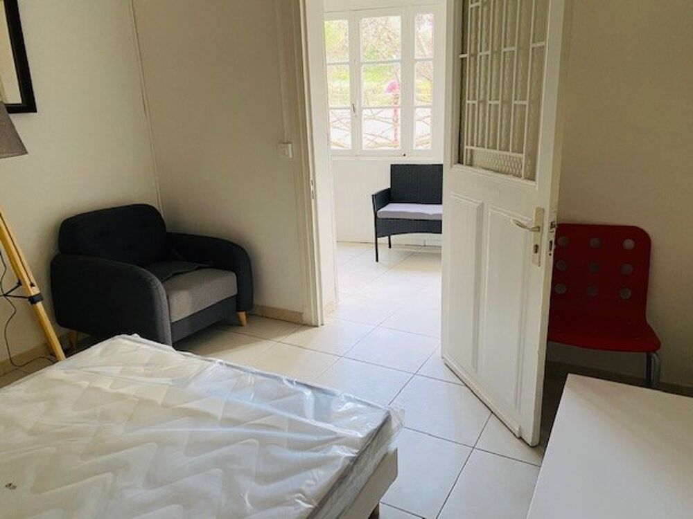 location Appartement - 2 pièce(s) - 35 m² Les Pennes-Mirabeau (13170)